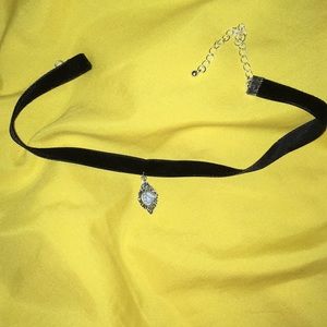 Black Chocker
